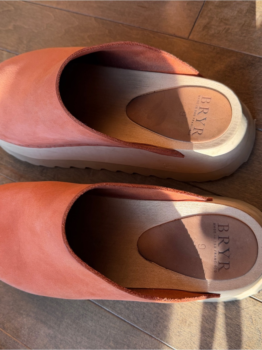 Bryr Suede Platform Clog in Paprika - Picture 4 of 4